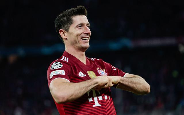 什琴斯尼缺阵，特尔施特根回归！巴萨对阵奥萨苏纳前的门将危机与希望（特尔施特根复出、什琴斯尼缺席：巴萨战奥萨苏纳前的门将危机与曙光）