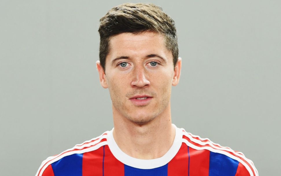 记者：莱比锡预计将接受纽卡对谢什科的9000万欧报价（记者称莱比锡或接受纽卡9000万欧求购谢什科）