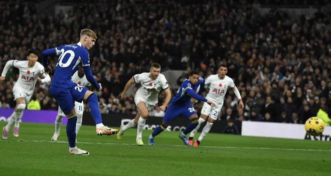 卡内达：弗兰克是很职业的球员，留下了宝贵的财富（卡内达：弗兰克职业素养出众，为球队留下宝贵财富）