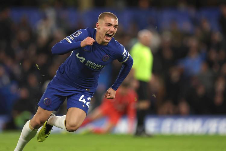 国少参加U17亚洲杯预选赛名单：邝兆镭、万项在列，谢晋入选（U17亚洲杯预选赛国少名单出炉：邝兆镭、万项在列，谢晋入围）