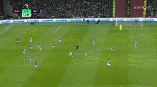 波兰11月世预赛大名单：莱万领衔，泽林斯基、皮扬特克在列（波兰11月世预赛名单出炉：莱万领衔，泽林斯基、皮扬特克入选）