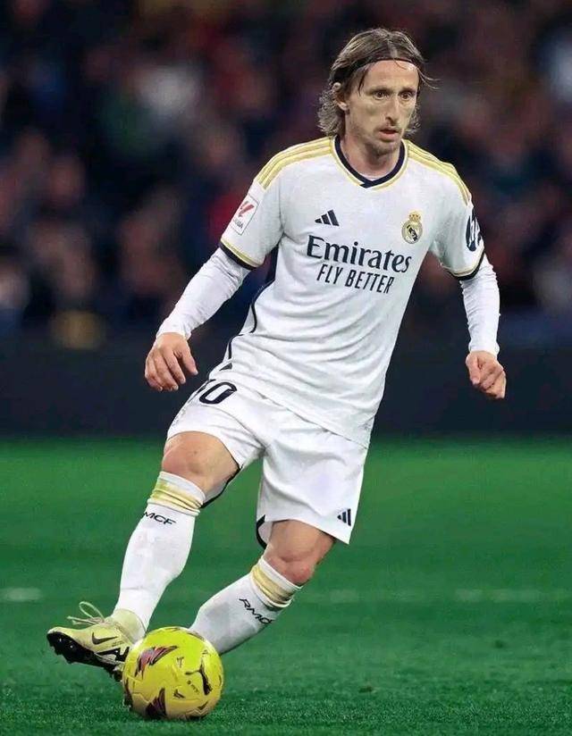 本赛季欧冠迄今五大联赛球队积分：英超74分第一，意甲第二（欧冠本季至今五大联赛积分榜：英超以74分领跑，意甲居次）