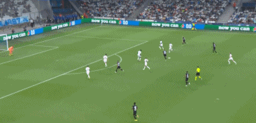 欧冠最年轻连续三场破门选手排行榜：卡尔力压姆巴佩...（欧冠连续三场破门最年轻球员榜：卡尔压过姆巴佩）