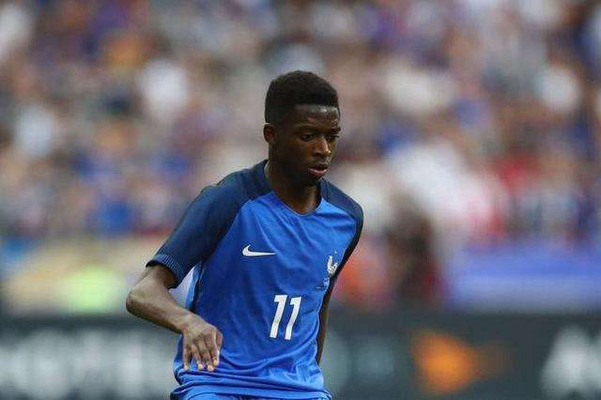 半场战报：佛罗伦萨0-1莱切，梅东-贝里沙建功（半场速递：莱切1-0领先佛罗伦萨，梅东-贝里沙破门）