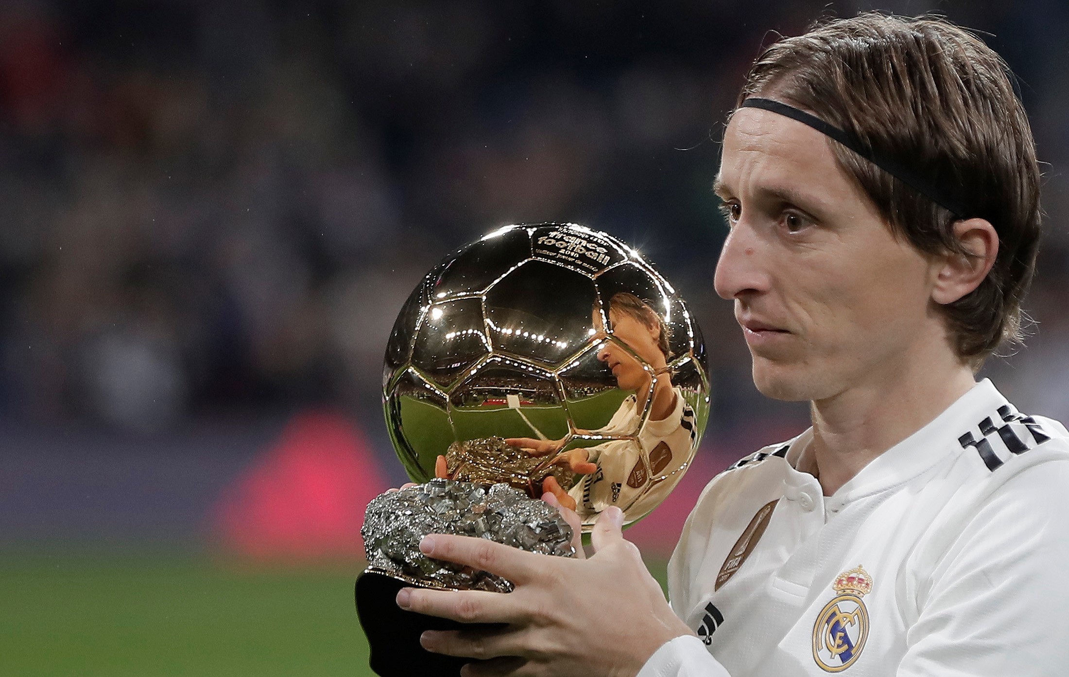 奇兵！泰森15中11轰24分，第三节独砍16分（爆发！泰森15投11中砍下24分，第三节独得16分）