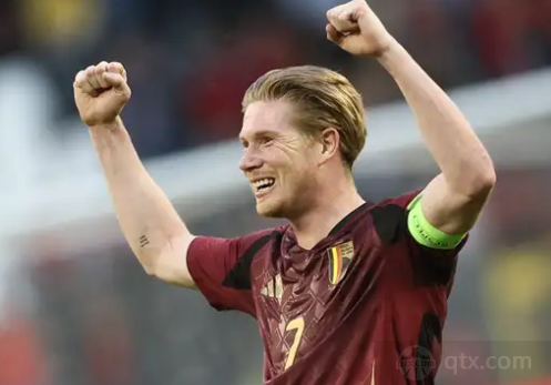 意媒：罗马瞄准齐尔克泽和弗伦德鲁普，计划冬窗补强锋线中场（意媒：罗马相中齐尔克泽与弗伦德鲁普，冬窗拟补强锋线与中场）