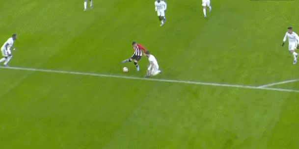 罗体：卢卡库本周末可能归队，预计意超杯半决赛踢米兰时复出（罗体报道：卢卡库周末有望归队，预计意超杯半决赛对阵米兰时复出）